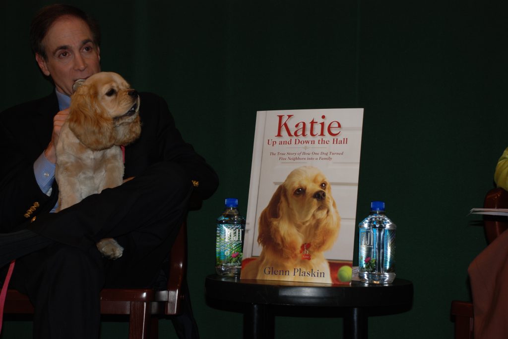 Glenn Plaskin ghostwriter at a Barnes & Noble Bookreading